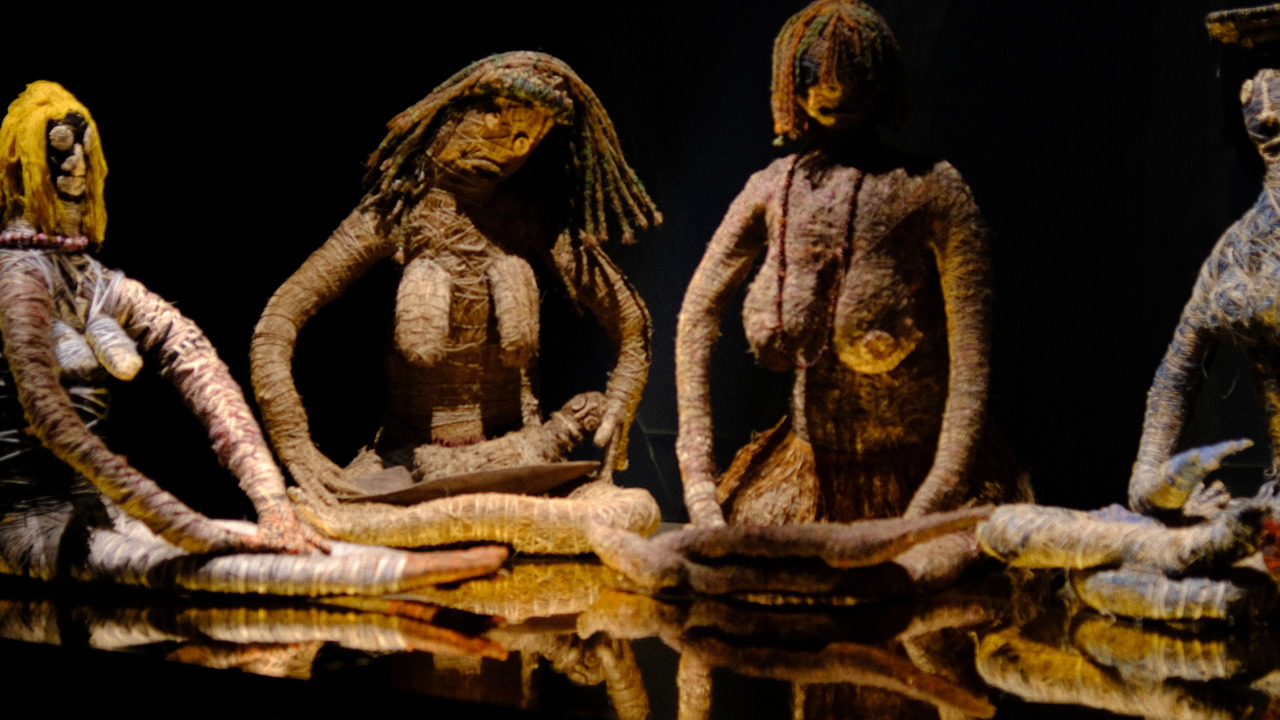 The seven sisters, represented as sculptures, made from natural materials found in the dessert of Australia. 